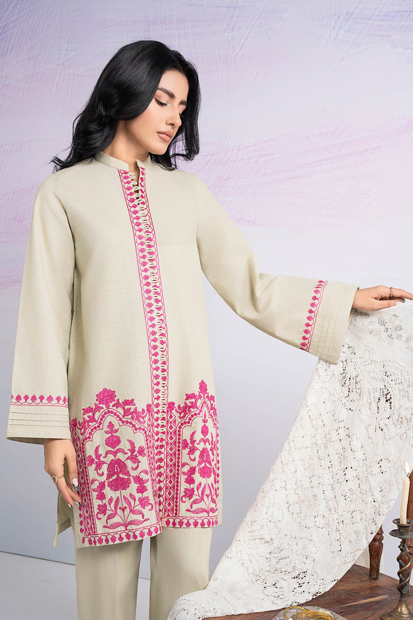 2 Pc Embroidered Crisp Linen Suit