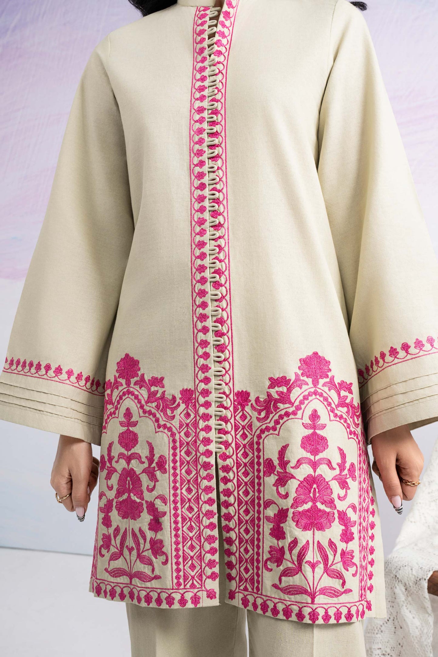 2 Pc Embroidered Crisp Linen Suit